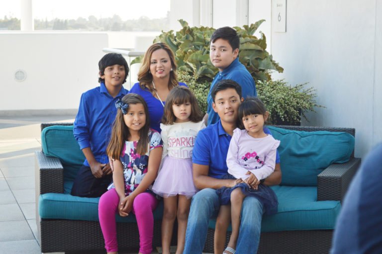 Celebrando 30 Años de El Latino San Diego