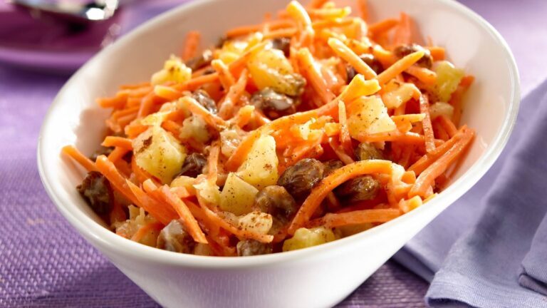 Ensalada de piña con zanahoria